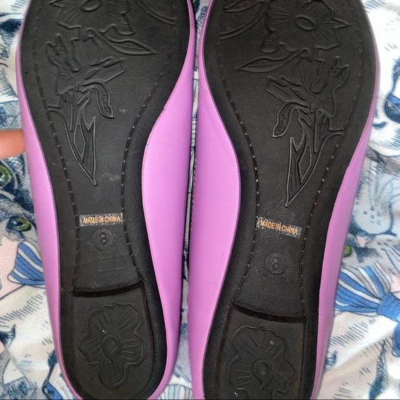 Cute to the core unicorn slip ons size 8 - Picture 3 of 6